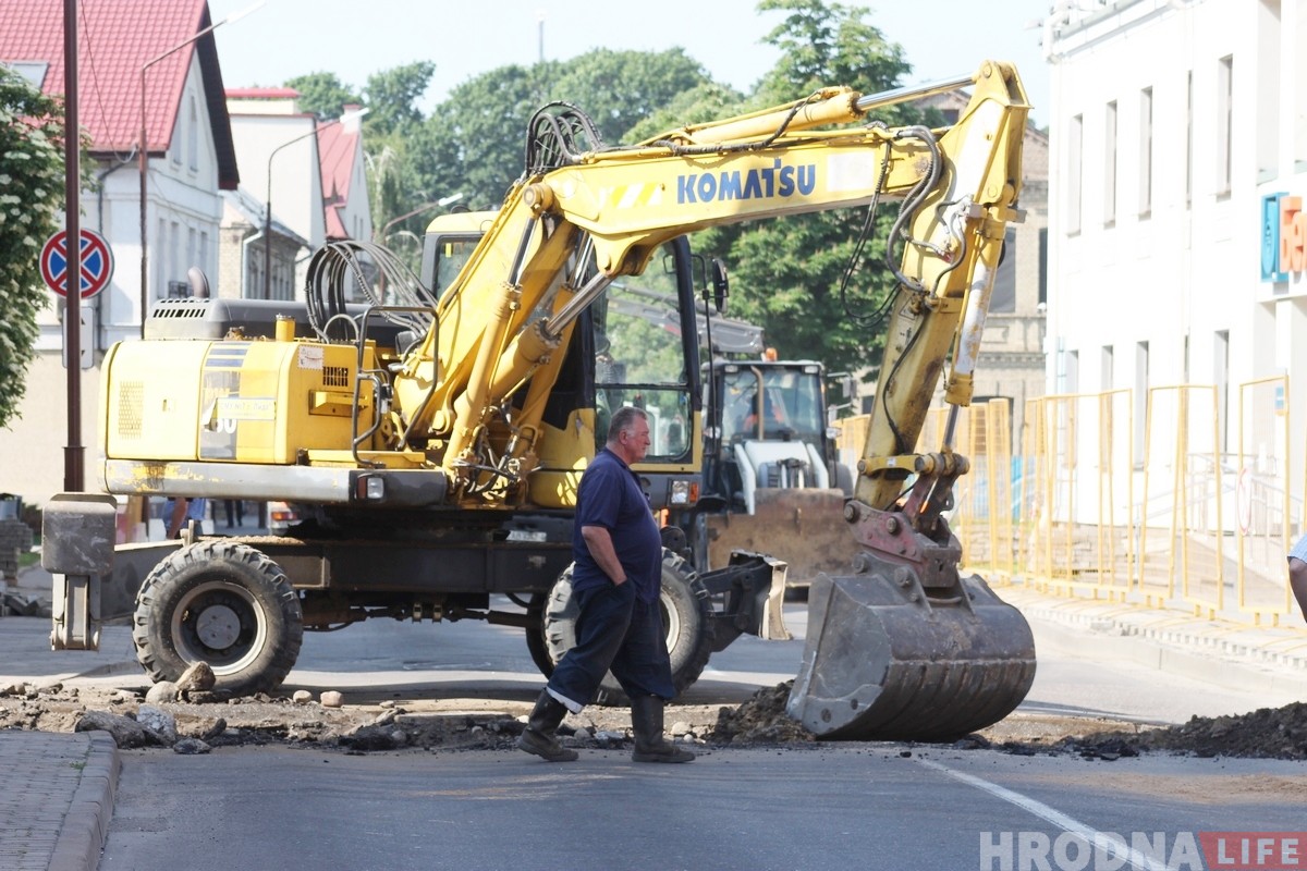 Улицу Большую Троицкую закрыли на ремонт Улицу Большую Троицкую закрыли на ремонт