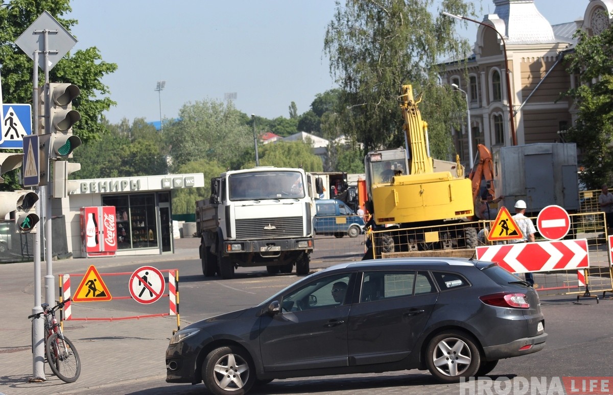 Улицу Большую Троицкую закрыли на ремонт Улицу Большую Троицкую закрыли на ремонт