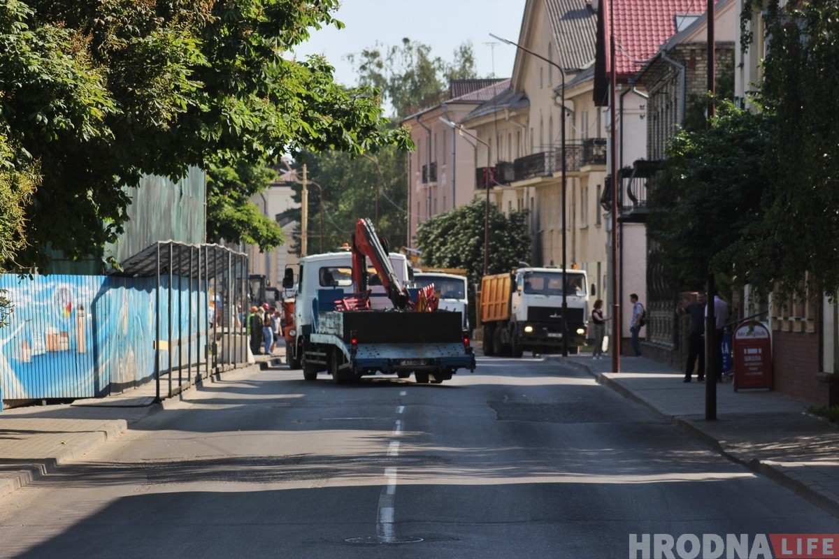 Улицу Большую Троицкую закрыли на ремонт Улицу Большую Троицкую закрыли на ремонт