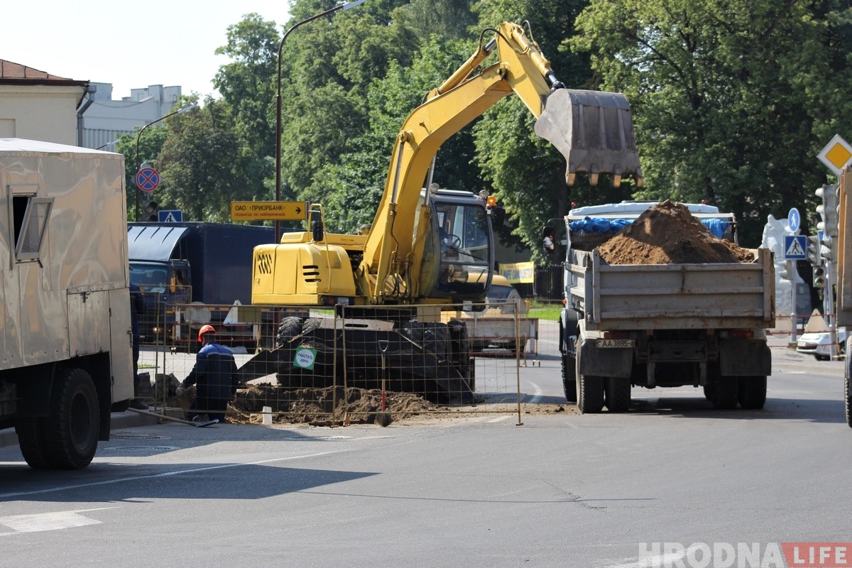 Улицу Большую Троицкую закрыли на ремонт Улицу Большую Троицкую закрыли на ремонт