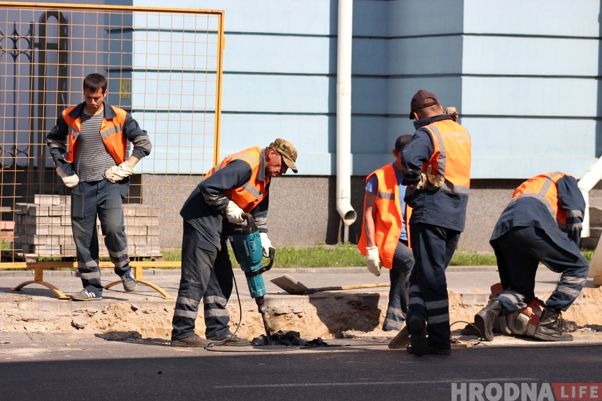 Улицу Большую Троицкую закрыли на ремонт Улицу Большую Троицкую закрыли на ремонт