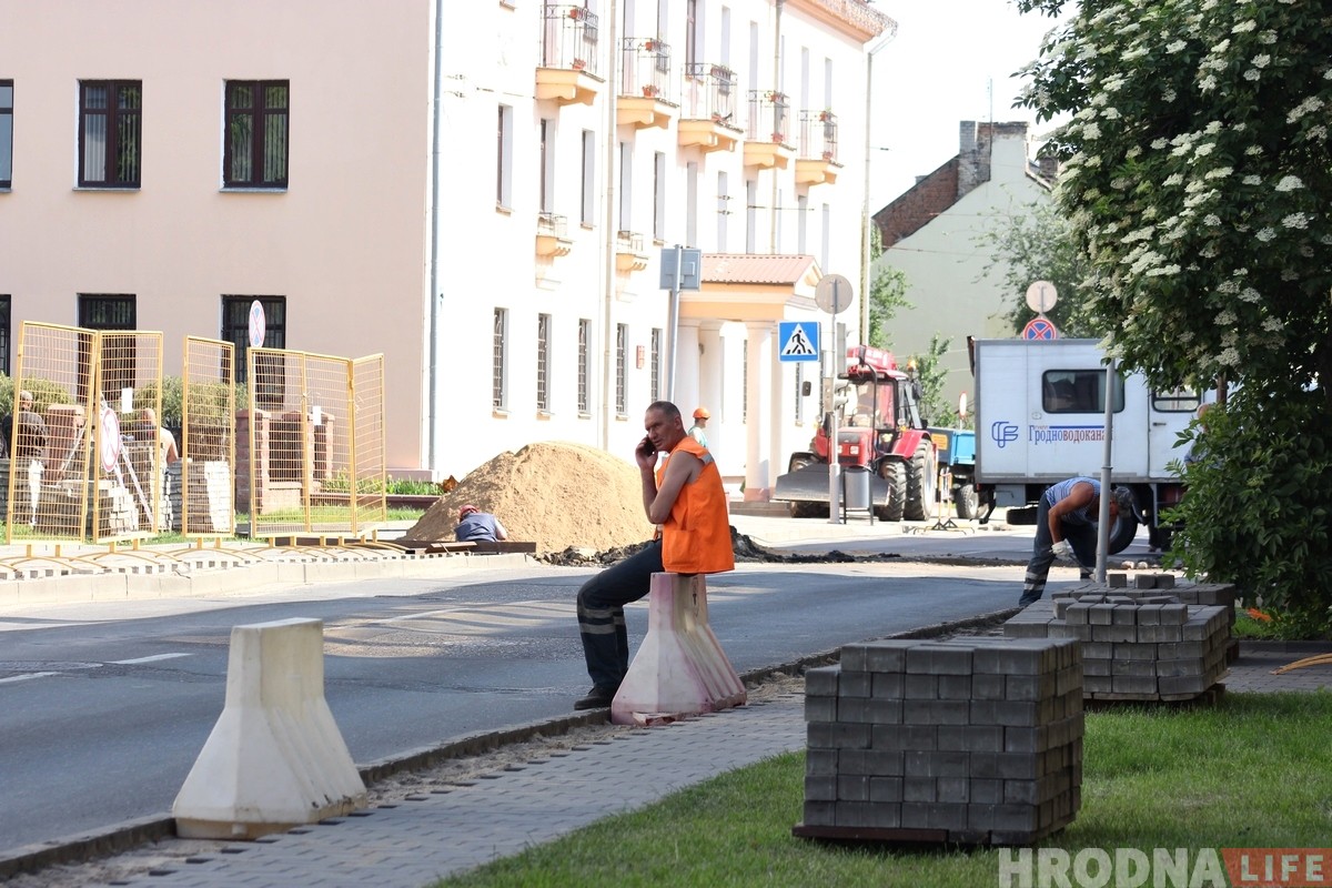 Улицу Большую Троицкую закрыли на ремонт Улицу Большую Троицкую закрыли на ремонт