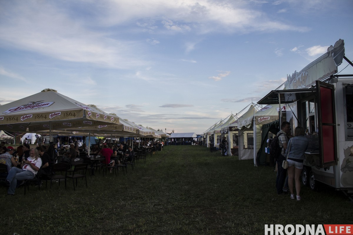 РСП, Dzieciuki и бесплатные татуировки. Как прошел байк-фестиваль «Хавайся ў бульбу-2019» РСП, Dzieciuki и бесплатные татуировки. Как прошел байк-фестиваль «Хавайся ў бульбу-2019»