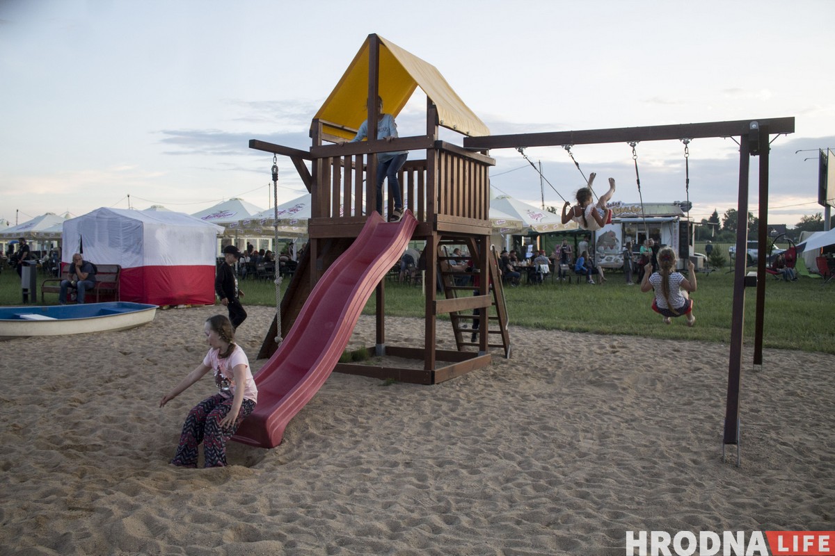 РСП, Dzieciuki и бесплатные татуировки. Как прошел байк-фестиваль «Хавайся ў бульбу-2019» РСП, Dzieciuki и бесплатные татуировки. Как прошел байк-фестиваль «Хавайся ў бульбу-2019»