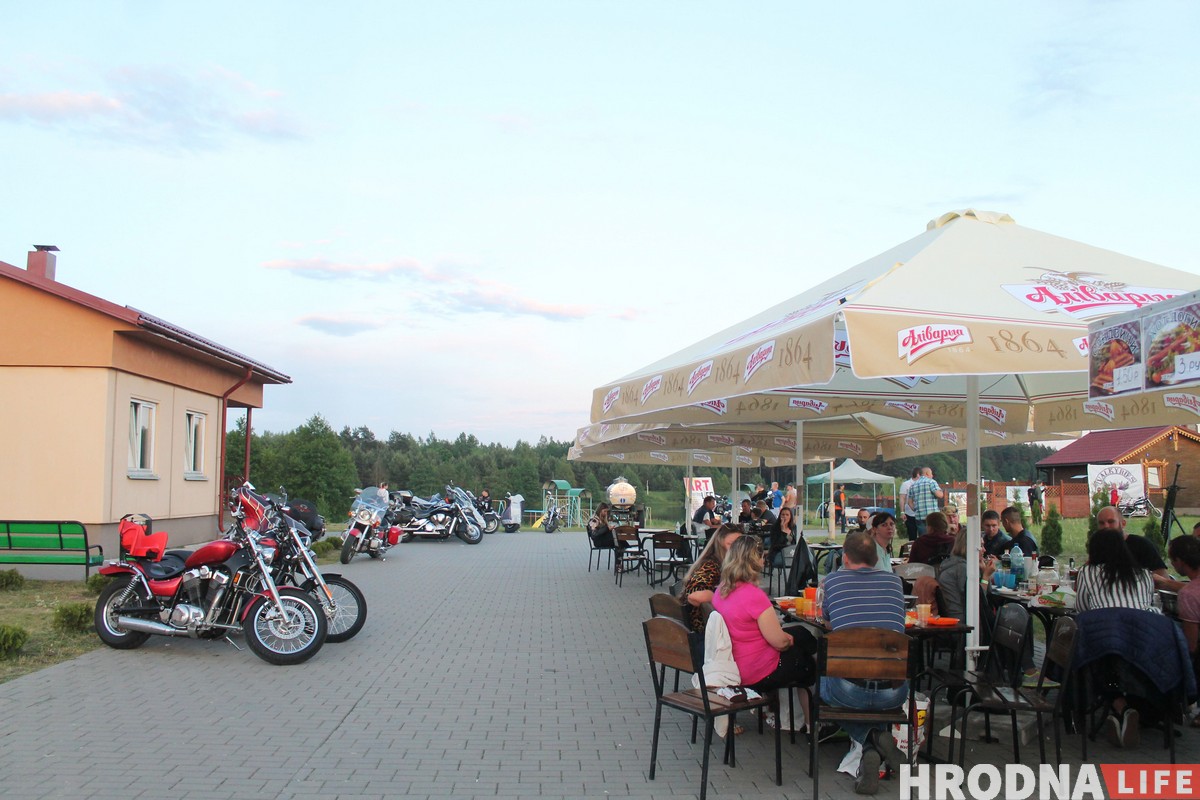 РСП, Dzieciuki и бесплатные татуировки. Как прошел байк-фестиваль «Хавайся ў бульбу-2019» РСП, Dzieciuki и бесплатные татуировки. Как прошел байк-фестиваль «Хавайся ў бульбу-2019»