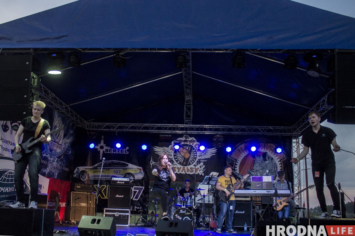 РСП, Dzieciuki и бесплатные татуировки. Как прошел байк-фестиваль «Хавайся ў бульбу-2019» РСП, Dzieciuki и бесплатные татуировки. Как прошел байк-фестиваль «Хавайся ў бульбу-2019»