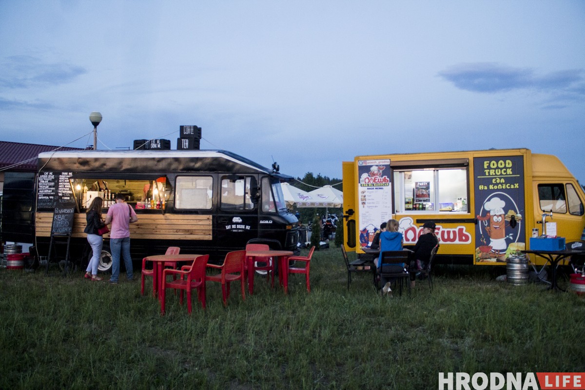 РСП, Dzieciuki и бесплатные татуировки. Как прошел байк-фестиваль «Хавайся ў бульбу-2019» РСП, Dzieciuki и бесплатные татуировки. Как прошел байк-фестиваль «Хавайся ў бульбу-2019»