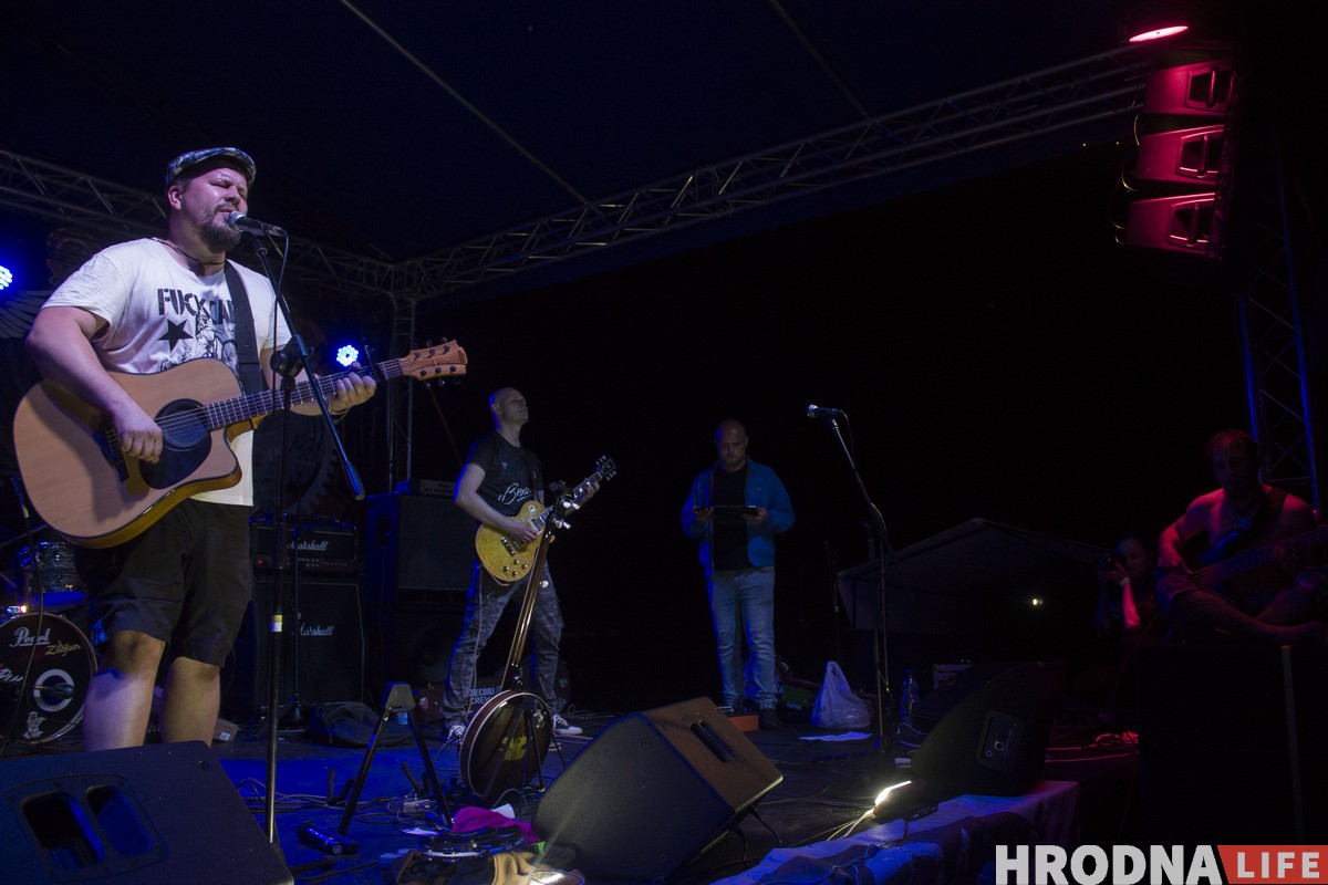 РСП, Dzieciuki и бесплатные татуировки. Как прошел байк-фестиваль «Хавайся ў бульбу-2019» РСП, Dzieciuki и бесплатные татуировки. Как прошел байк-фестиваль «Хавайся ў бульбу-2019»