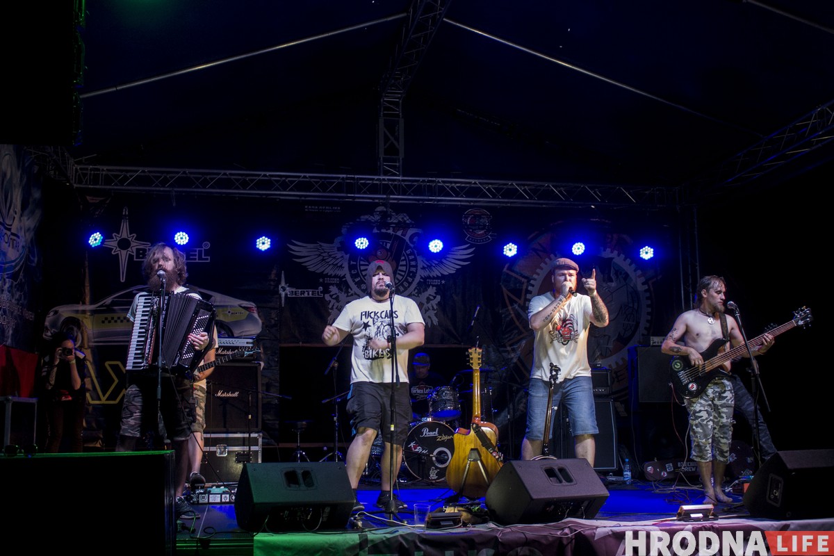РСП, Dzieciuki и бесплатные татуировки. Как прошел байк-фестиваль «Хавайся ў бульбу-2019» РСП, Dzieciuki и бесплатные татуировки. Как прошел байк-фестиваль «Хавайся ў бульбу-2019»
