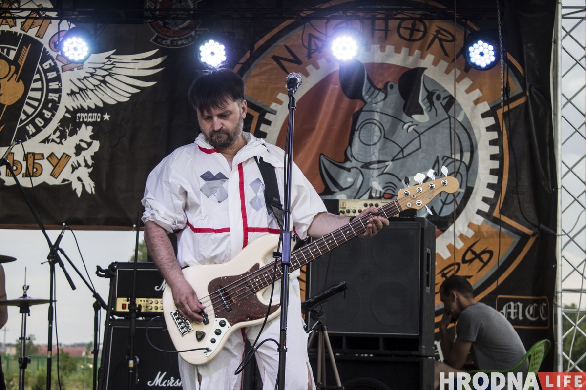 РСП, Dzieciuki и бесплатные татуировки. Как прошел байк-фестиваль «Хавайся ў бульбу-2019» РСП, Dzieciuki и бесплатные татуировки. Как прошел байк-фестиваль «Хавайся ў бульбу-2019»