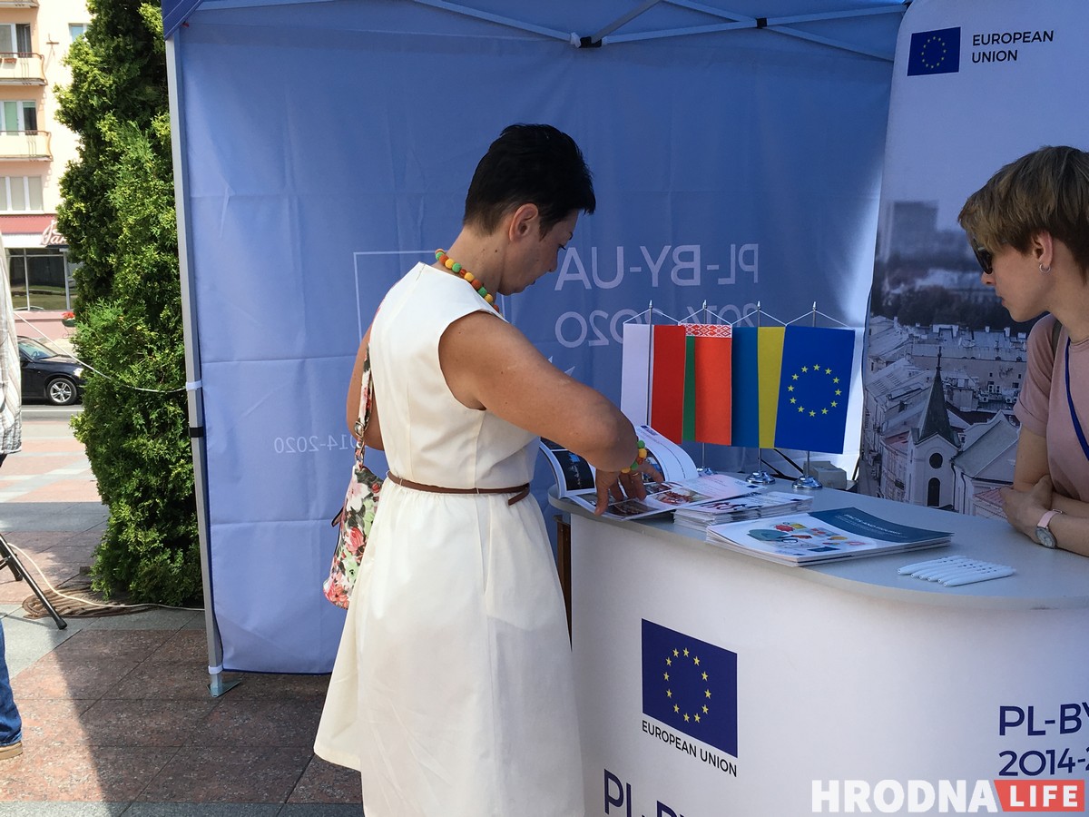 Фотофакт: В Гродно на один день появилась поликлиника под открытым небом Фотофакт: В Гродно на один день появилась поликлиника под открытым небом