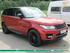 Гродненские таможенники задержали кроссовер. Оказалось, он в розыске Интерпола