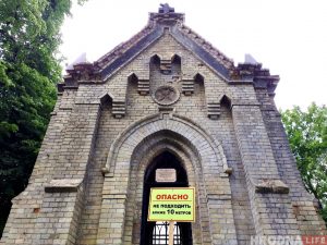 В Гродно на воинском кладбище разваливается часовня генерала Руссау. Лютеране ищут спонсоров, чтобы восстановить ее