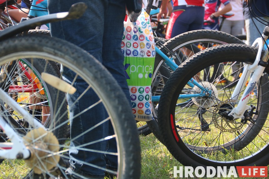 Веломарафон "Суседзі-2019" стартовал на Августовском канале под Гродно