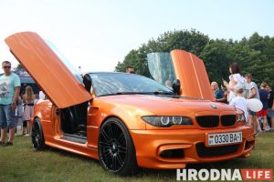 Дым, грязь и ад: под Гродно прошли автобои на выживание Дым, грязь и ад: под Гродно прошли автобои на выживание