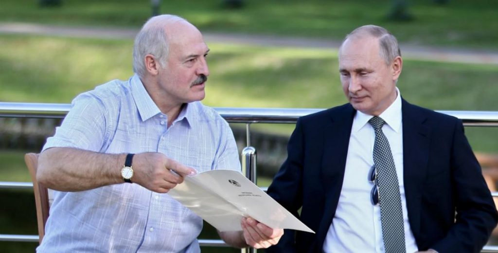 Лукашенко: ответили на главный вопрос - РФ идет в состав Беларуси или наоборот