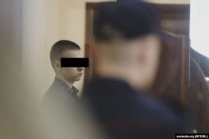 Директорку турфирмы, проигравшую деньги клиентов, приговорили к колонии