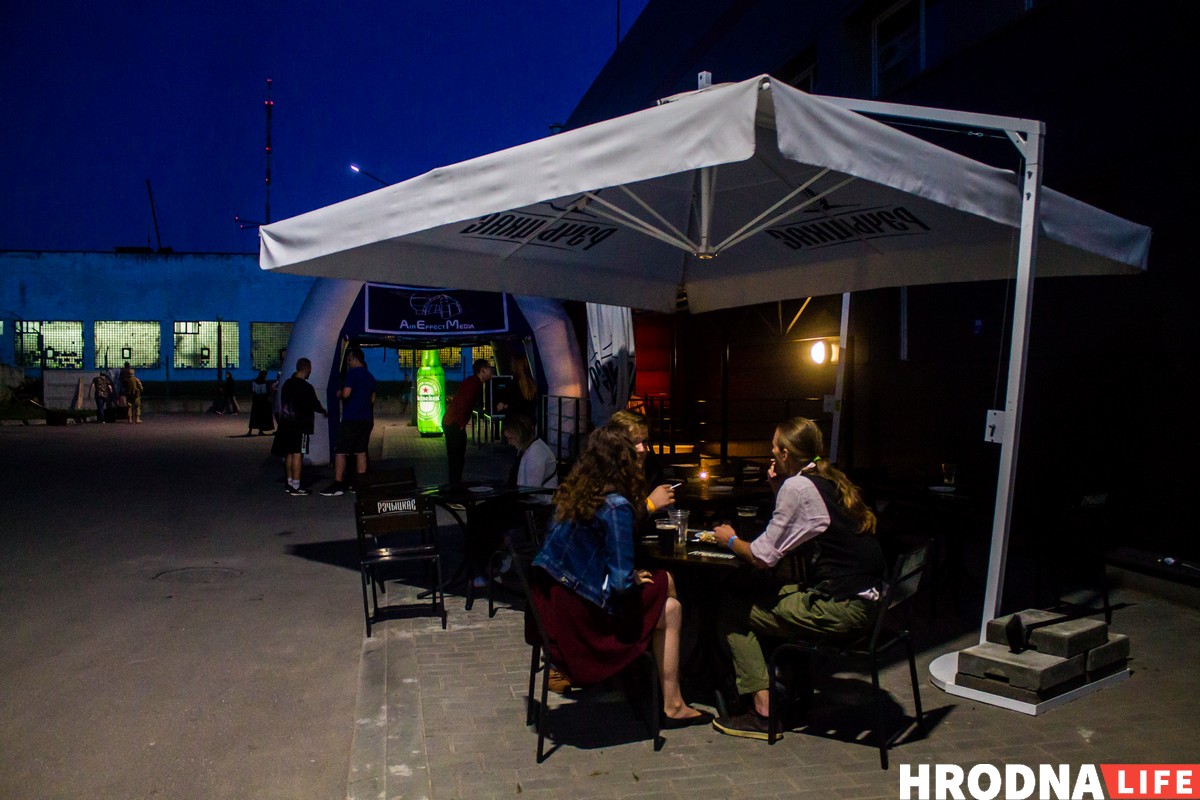 В Гродно открылся бар Crazy Dog: смотри фото с первой вечеринки В Гродно открылся бар Crazy Dog: смотри фото с первой вечеринки