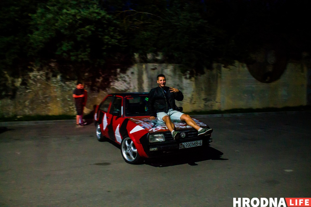 В Гродно открылся бар Crazy Dog: смотри фото с первой вечеринки В Гродно открылся бар Crazy Dog: смотри фото с первой вечеринки