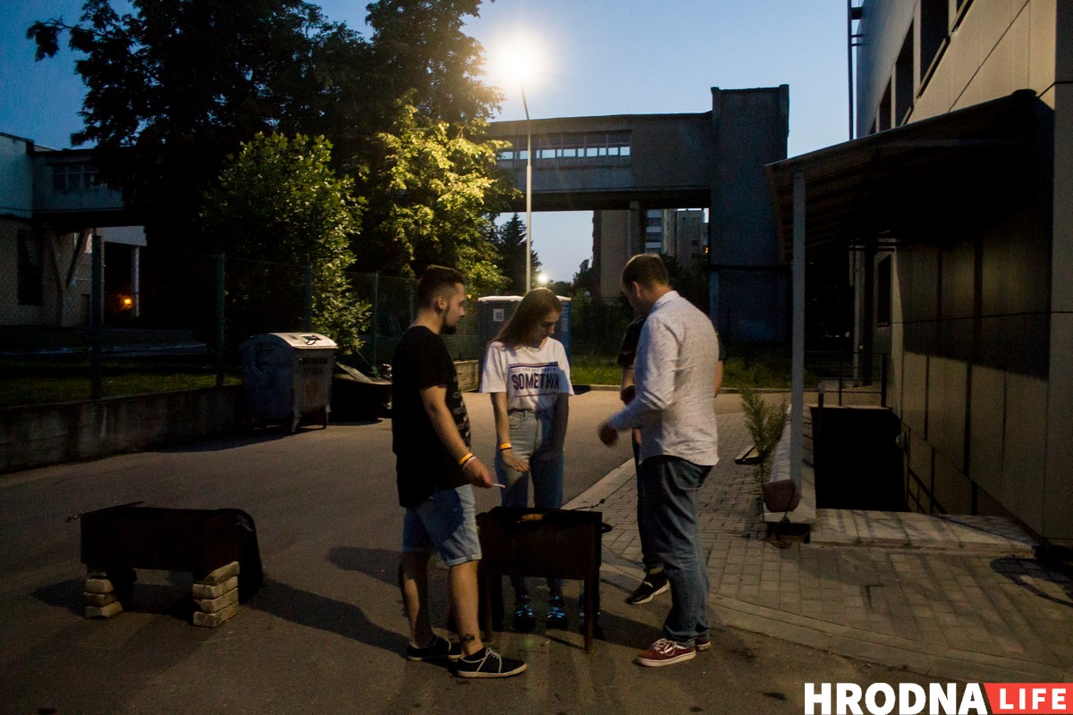 В Гродно открылся бар Crazy Dog: смотри фото с первой вечеринки В Гродно открылся бар Crazy Dog: смотри фото с первой вечеринки