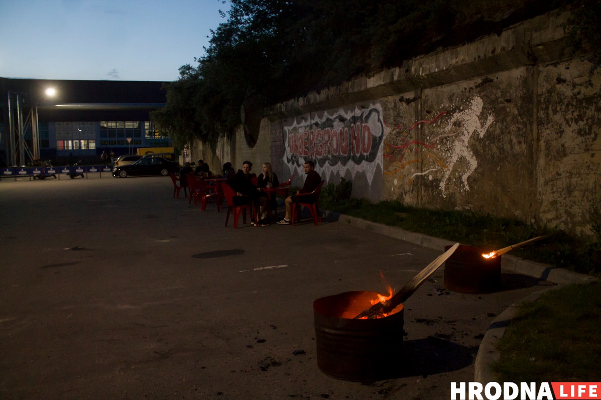 В Гродно открылся бар Crazy Dog: смотри фото с первой вечеринки В Гродно открылся бар Crazy Dog: смотри фото с первой вечеринки