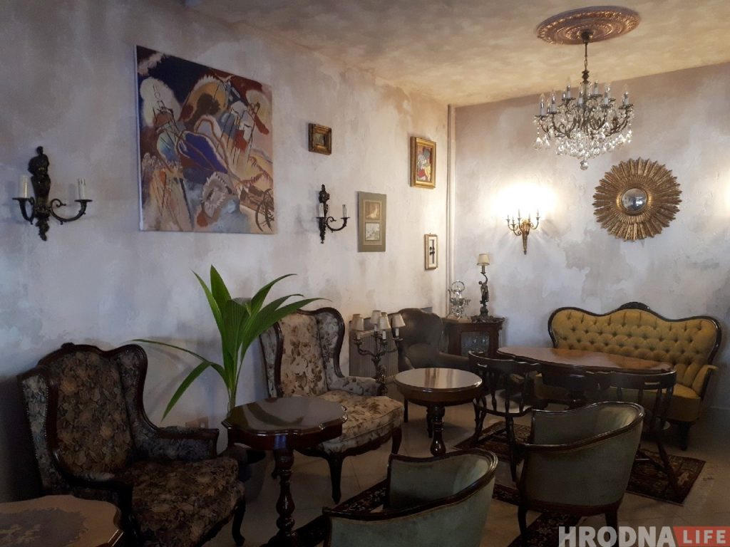 На Ожешко открылась винтажная кофейня "Атмосфера"