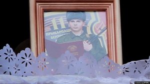 Министр обороны сказал семье солдата, умершего от рака, что не может помочь по закону