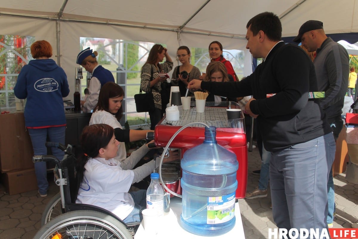 Колизей и Лесик. Топ-10 фигурок из сыра с Фестиваля сыра в Гродно Колизей и Лесик. Топ-10 фигурок из сыра с Фестиваля сыра в Гродно