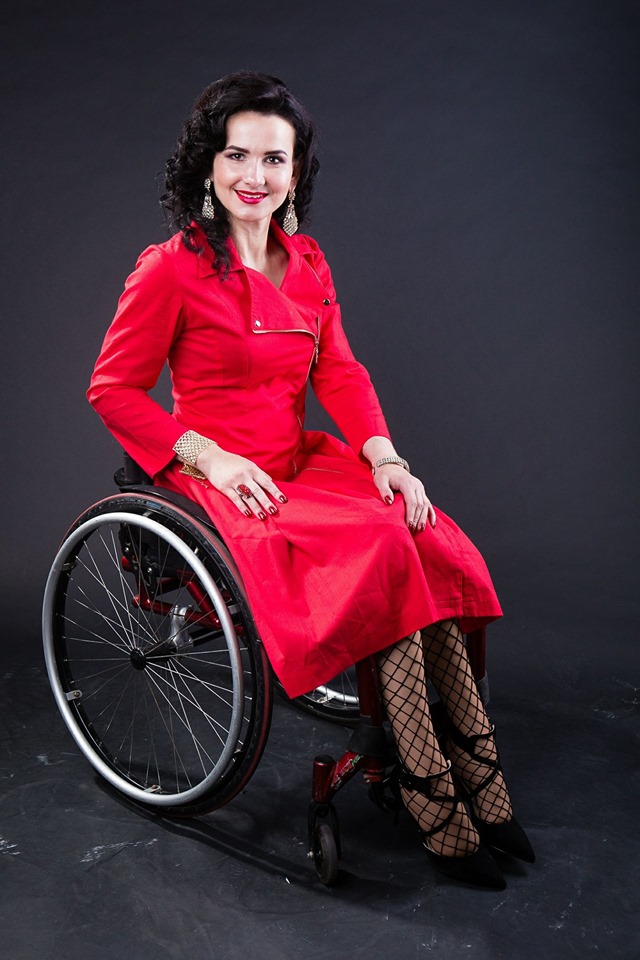 “Стали на улице узнавать”. Оксана Якуцевич о победе на конкурсе красоты, инклюзивности и уходе за собой Оксана Якуцевич конкурс красоты