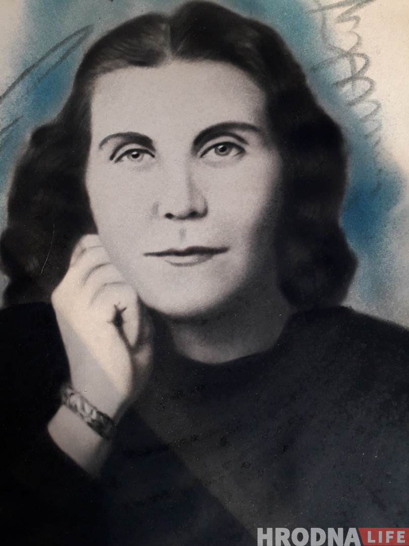 «Спустя 80 лет Раиса снова идет по родному городу». История гродненки, которую вывезли в Новосибирск «Спустя 80 лет Раиса снова идет по родному городу». История гродненки, которую вывезли в Новосибирск