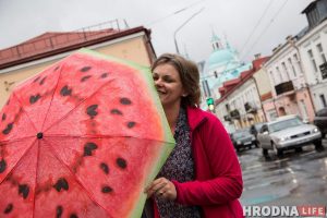 «Белорусскоязычный врач отгоняет болезнь и поднимает настроение». Отыскали в Гродно врача, что всегда переходит на язык пациента