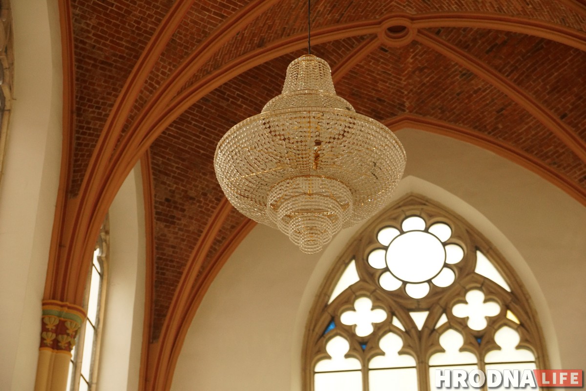 В гостях, как дома. Подружиться с краснолюдками Вроцлава и найти привидение в замках Нижней Силезии В гостях, как дома. Подружиться с краснолюдками Вроцлава и найти привидение в замках Нижней Силезии