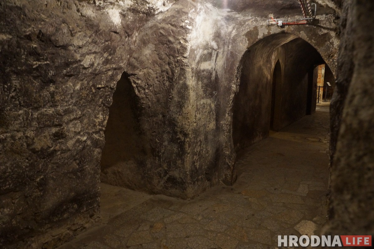 В гостях, как дома. Подружиться с краснолюдками Вроцлава и найти привидение в замках Нижней Силезии В гостях, как дома. Подружиться с краснолюдками Вроцлава и найти привидение в замках Нижней Силезии