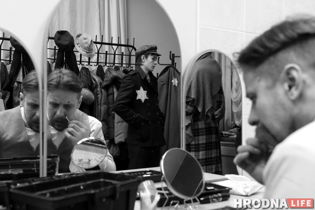 "Молчаливый" перформанс в память жертв Холокоста прошел в Гродно "Молчаливый" перформанс в память жертв Холокоста прошел в Гродно