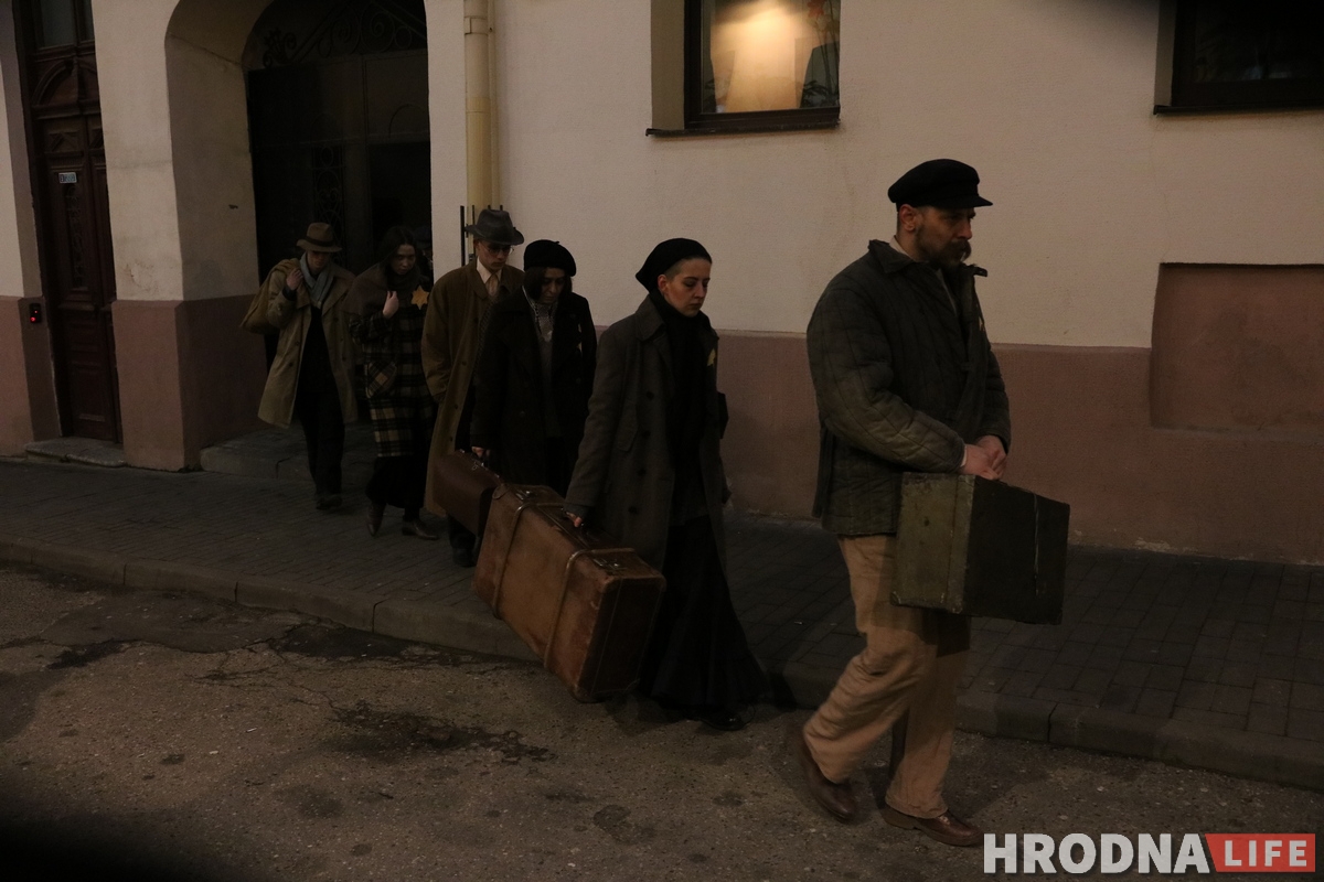 "Молчаливый" перформанс в память жертв Холокоста прошел в Гродно "Молчаливый" перформанс в память жертв Холокоста прошел в Гродно