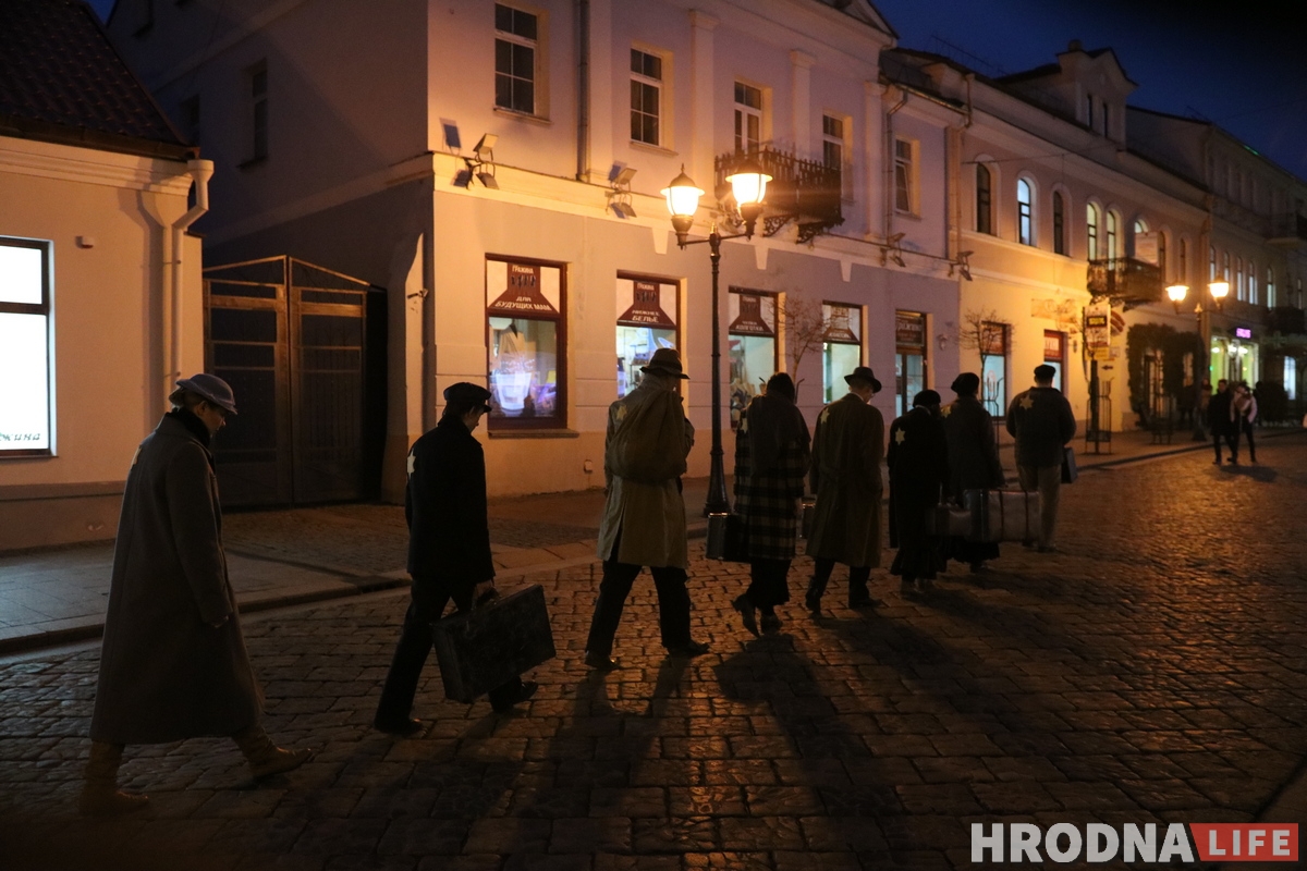 "Молчаливый" перформанс в память жертв Холокоста прошел в Гродно "Молчаливый" перформанс в память жертв Холокоста прошел в Гродно