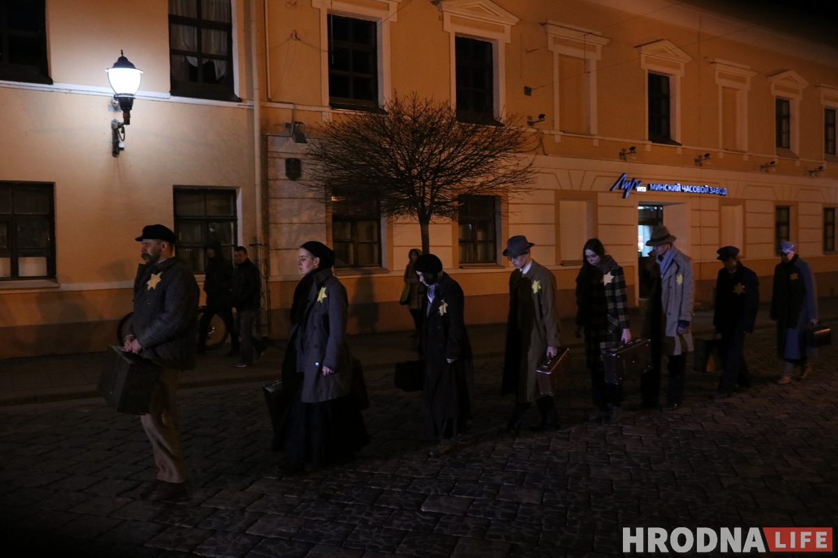"Молчаливый" перформанс в память жертв Холокоста прошел в Гродно "Молчаливый" перформанс в память жертв Холокоста прошел в Гродно