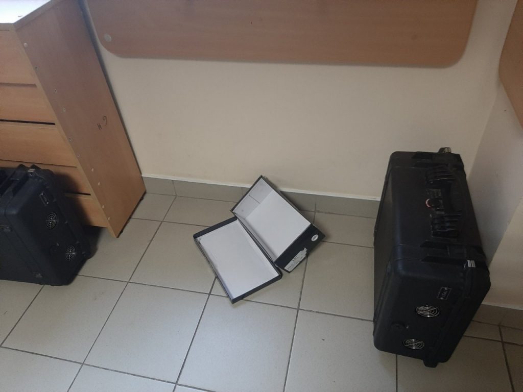 коробка поликлиника