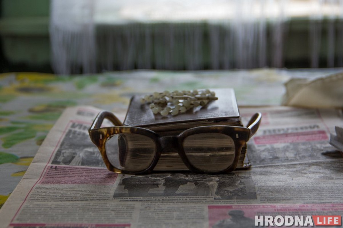 «Дороги нет, магазин закрылся, но в город не поеду». Как живут последние обитатели вымирающих деревень под Гродно