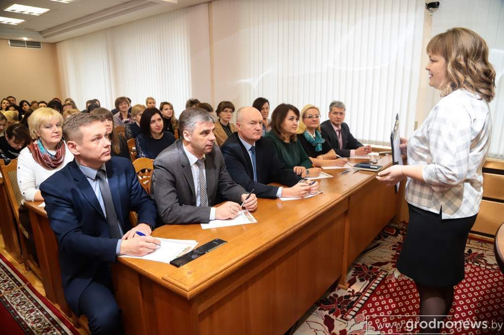 В Гродненском облисполкоме чиновники писали белорусскоязычный диктант
