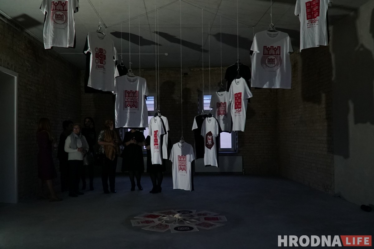 Перформанс, музыка и дефиле. Детский хоспис делает благотворительность модным трендом Гродно Перформанс, музыка и дефиле. Детский хоспис делает благотворительность модным трендом Гродно