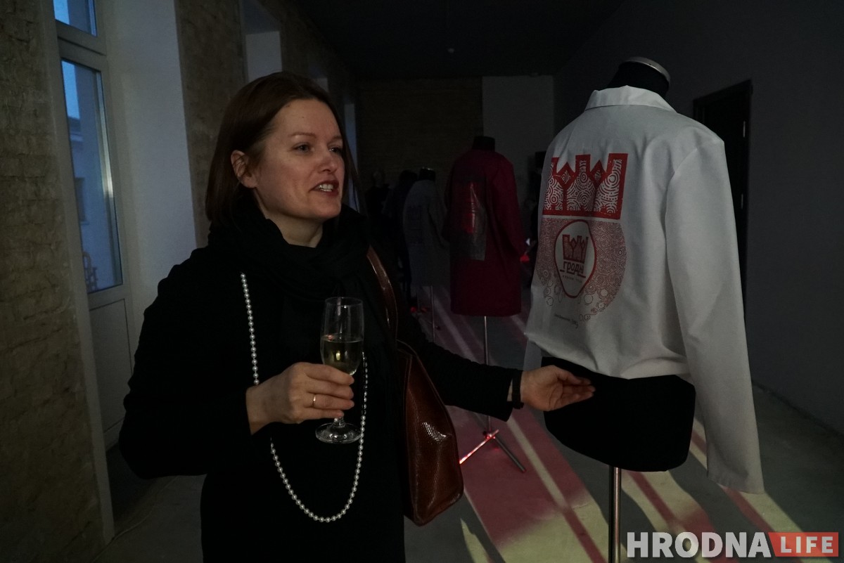 Перформанс, музыка и дефиле. Детский хоспис делает благотворительность модным трендом Гродно Перформанс, музыка и дефиле. Детский хоспис делает благотворительность модным трендом Гродно