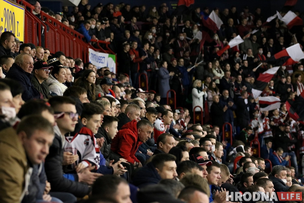 Матч “Неман” – Шахтер” могли провести при пустых трибунах