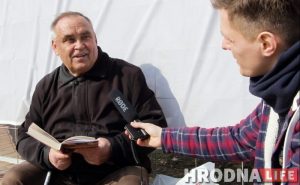 Вирус не пройдет: как на Тавлая жильцы сами обрабатывают подъезд Вирус не пройдет: как на Тавлая жильцы сами обрабатывают подъезд