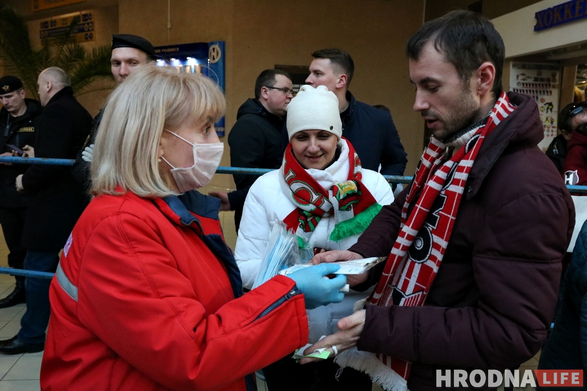 Матч “Неман” – Шахтер” могли провести при пустых трибунах