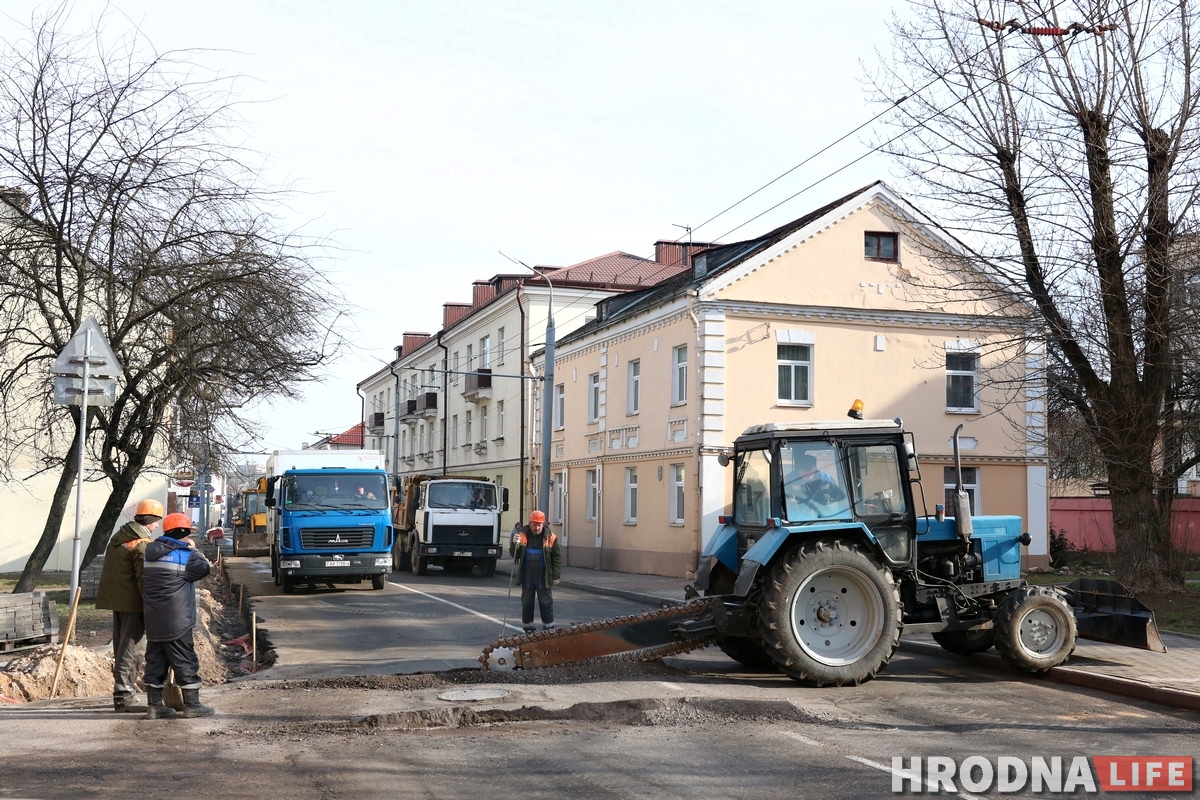 У цэнтры Гродна заторы з-за аварыі на Старым мосце і закрыцця Вялікай Траецкай