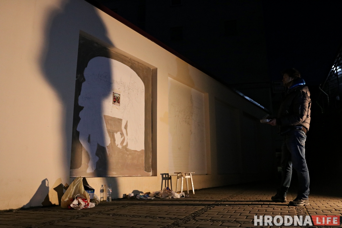 Дворик ABC снова станет привлекательным: там появится четыре новых росписи Дворик ABC снова станет привлекательным: там появится четыре новых росписи