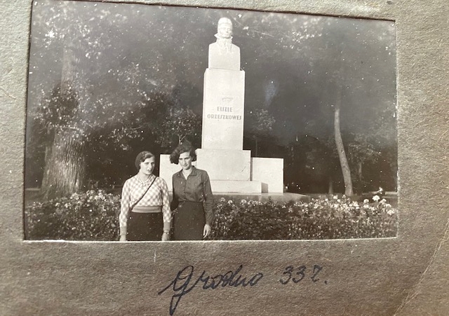 "Бабуля перад смерцю сказала, што яна яўрэйка". У Парыжы знайшлі лісты з Гродна 1930-40-х