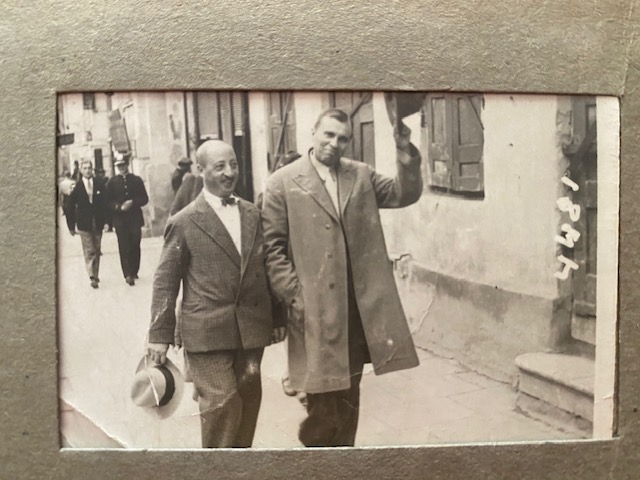 "Бабуля перад смерцю сказала, што яна яўрэйка". У Парыжы знайшлі лісты з Гродна 1930-40-х