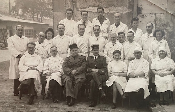 "Бабуля перад смерцю сказала, што яна яўрэйка". У Парыжы знайшлі лісты з Гродна 1930-40-х